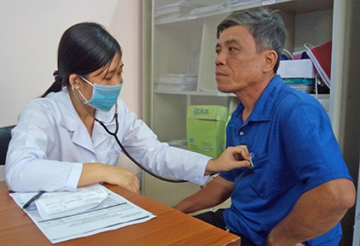 300 bệnh nhân được khám, cấp thuốc miễn phí