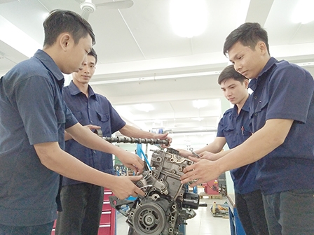 Để trường nghề, trung cấp khởi sắc tuyển sinh