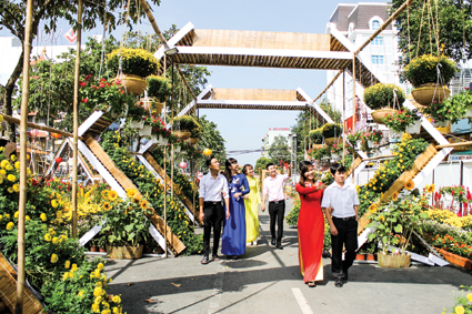 Khai mạc đường hoa Cần Thơ-
Xuân Đinh Dậu 2017