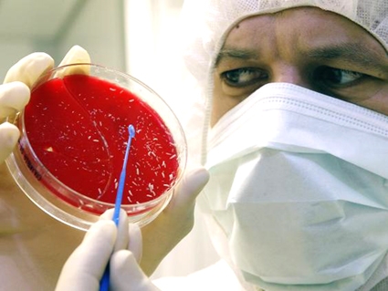 Sức mạnh chữa lành 
vết thương mãn tính từ giòi