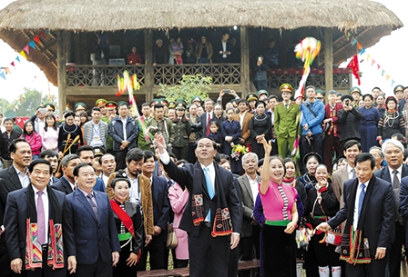 Chủ tịch nước Trần Đại Quang:
Bảo tồn, phát huy giá trị văn hóa truyền thống dân tộc