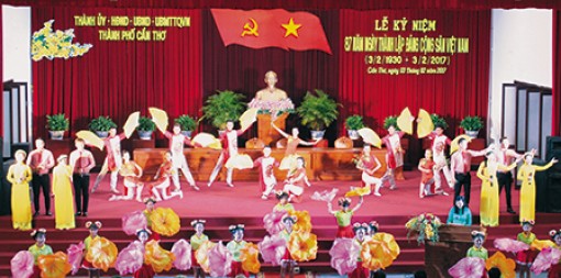 Long trọng kỷ niệm 87 năm Ngày thành lập 
Đảng Cộng sản Việt Nam