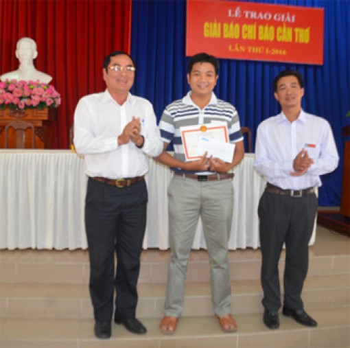 Trao Giải Báo chí Báo Cần Thơ lần thứ I-2016