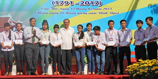 Long trọng tổ chức Lễ giỗ lần thứ 226 
Đức Y tổ Hải Thượng Lãn Ông Lê Hữu Trác