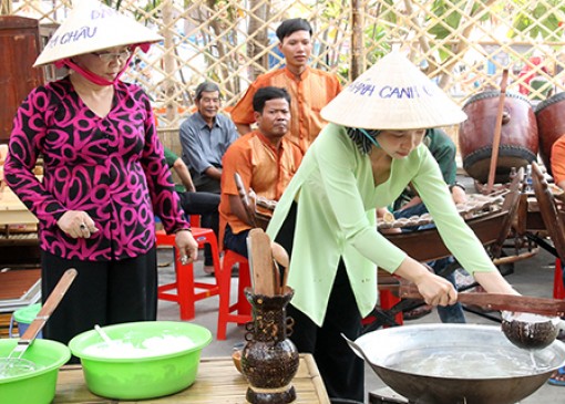 Xây dựng Lễ hội Bánh dân gian Nam bộ đậm giá trị văn hóa