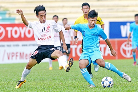 Bóng đá Vĩnh Long phải thăng hạng!