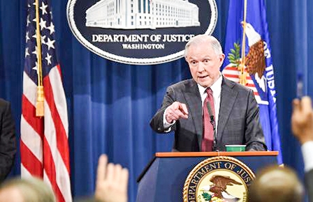 Bộ trưởng Tư pháp Mỹ gặp rắc rối