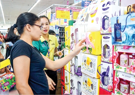 Đa dạng quà tặng ngày 8-3