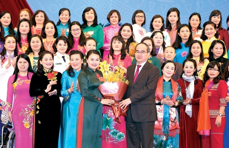 Bế mạc Đại hội đại biểu Phụ nữ toàn quốc lần thứ XII