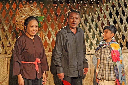 Cậu bé Cần Thơ lấy nước mắt khán giả với “Hai người mẹ”