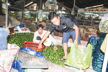 Nguồn cung tăng giá chanh giảm