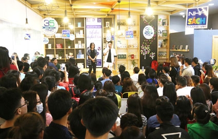 Mở lòng!