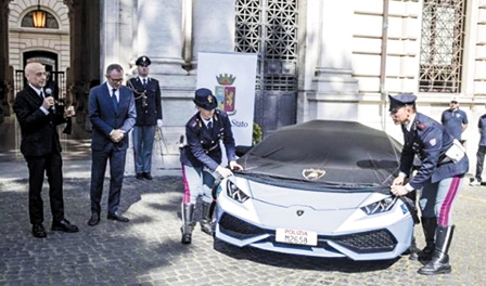 Siêu xe của cảnh sát Ý