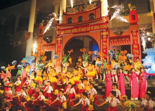 Cần Thơ dâng hương hướng về Giỗ Tổ Hùng Vương