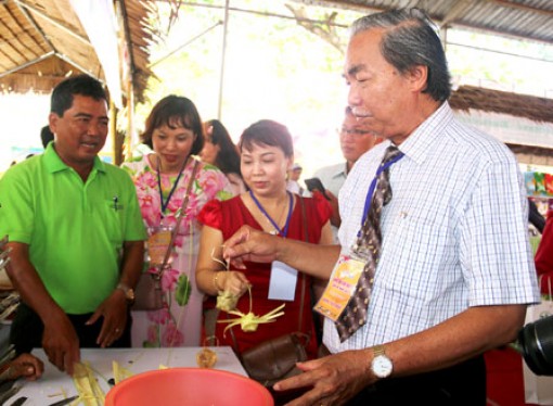 400.000 lượt khách vui hội Bánh dân gian Nam Bộ