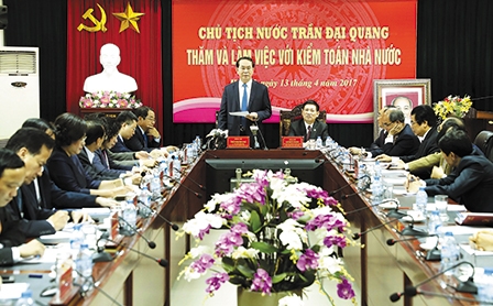 <span style="background-color:wheat;">Chủ tịch nước Trần Đại Quang:</span> Kiểm toán Nhà nước phải chủ động
hơn nữa trong công tác phòng, chống thất thoát, lãng phí