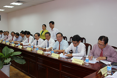 Các bệnh viện tuyến thành phố thi đua phục vụ bệnh nhân