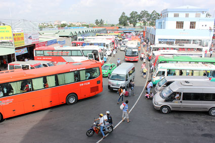 Tăng cường phương tiện phục vụ hành khách đi lại dịp Lễ 30-4 và 1-5