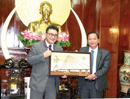 Lãnh đạo thành phố tiếp tân Tổng Lãnh sự Nhật Bản