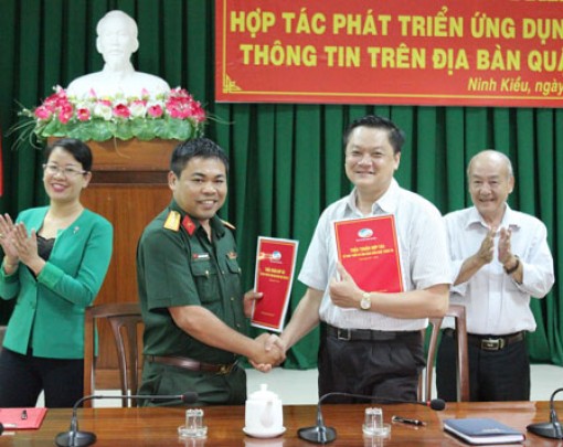 Ký kết thỏa thuận hợp tác phát triển và ứng dụng công nghệ thông tin trên địa bàn quận Ninh Kiều