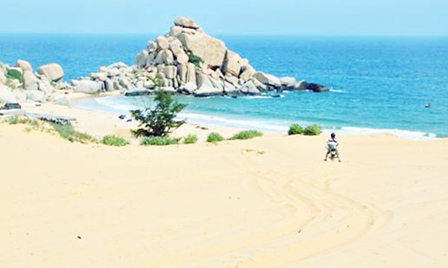 Vượt tiểu sa mạc