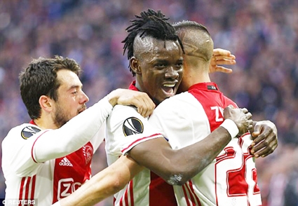 Tỏa sáng cùng Ajax, Bertrand Traore rộng đường về Chelsea