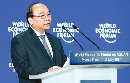 Thủ tướng Nguyễn Xuân Phúc tham dự
Diễn đàn Kinh tế thế giới về ASEAN năm 2017