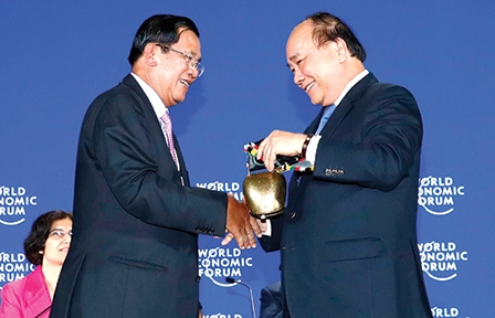 Thủ tướng Nguyễn Xuân Phúc kết thúc tốt đẹp các hoạt động tham dự WEF ASEAN năm 2017