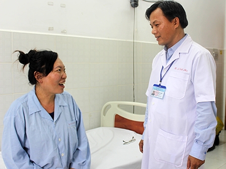 Điều trị thành công cho người phụ nữ 4 năm khổ sở
vì nuốt nghẹn