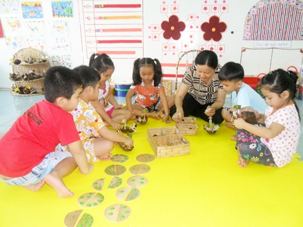 Giúp trẻ vui học