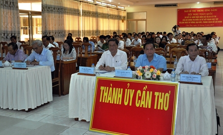 Người đứng đầu phải gương mẫu, thực chất trong học tập và làm theo tư tưởng, đạo đức, phong cách Hồ Chí Minh