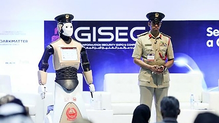 Dubai trình làng robot cảnh sát