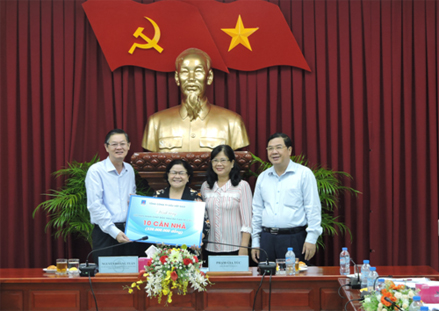 Tổng Công ty Dầu Việt Nam tài trợ 10 căn nhà cho nạn nhân chất độc da cam