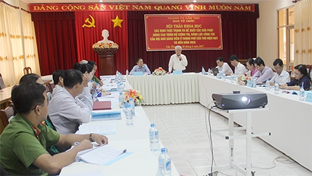 Nhiều giải pháp nâng cao trình độ chính trị, năng lực công tác cho đội ngũ đảng viên