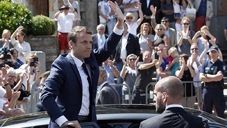 Phe của tổng thống thắng lớn, đảng Xã hội thảm bại