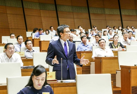 “Nóng” với nhiều vấn đề dư luận quan tâm