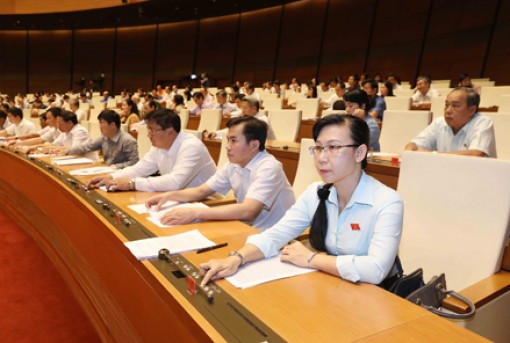 Quốc hội xem xét 3 dự án Luật