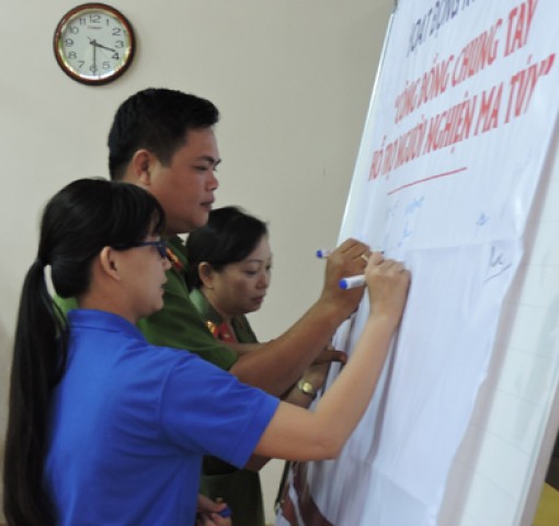 Đứng lên sau vấp ngã