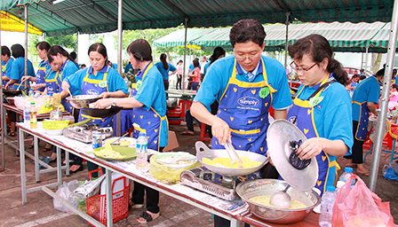 Tổ chức Hội thi Khéo tay trong cán bộ công đoàn chuyên trách