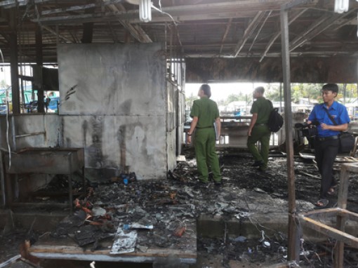 Kiên Giang: Cháy chợ lúc nửa đêm, thiệt hại tiền tỉ