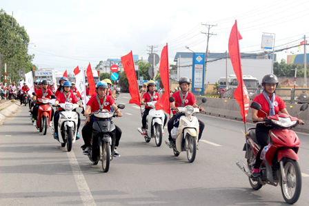 Hành trình kết nối dòng máu Việt