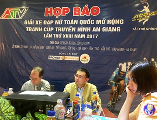 Tập đoàn Tân Hiệp Phát: Liên tục 18 năm tài trợ giải đua Xe đạp nữ toàn quốc mở rộng tranh cúp truyền hình An Giang