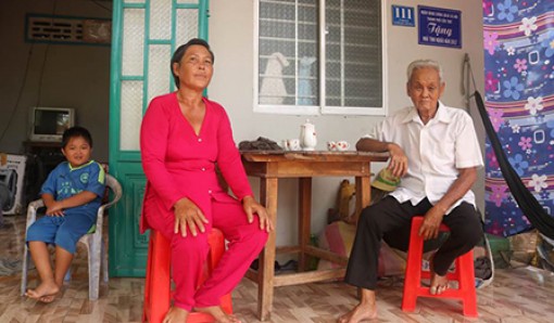 Tri ân người có công