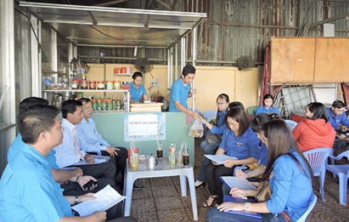 Hỗ trợ thanh niên 

làm kinh tế