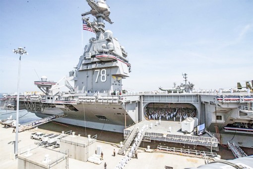 Mỹ đưa vào sử dụng “siêu hàng không mẫu hạm”