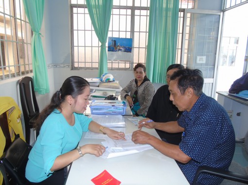 Thắm đượm nghĩa tình