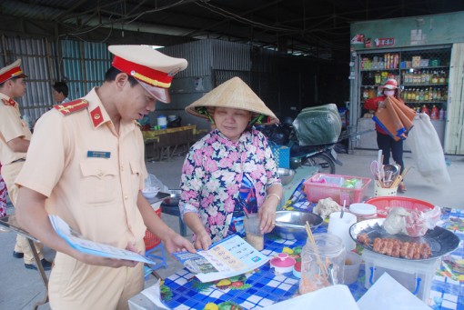 Chú trọng triển khai xử lý vi phạm giao thông theo chuyên đề
