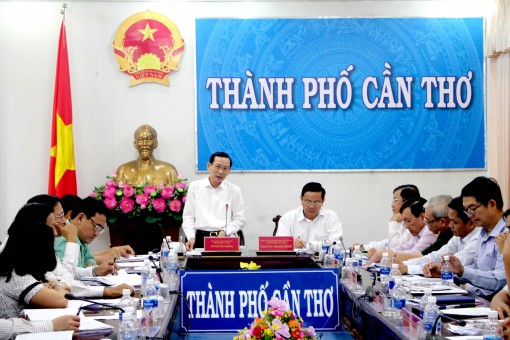 Phấn đấu đến hết tháng 9 thực hiện các chỉ tiêu 
kinh tế - xã hội đạt từ 75% kế hoạch năm trở lên