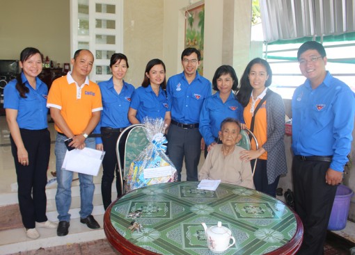 Tuổi trẻ tri ân