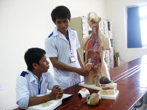 Học phí và kinh phí đào tạo Y, Dược, Bác sĩ và điều dưỡng